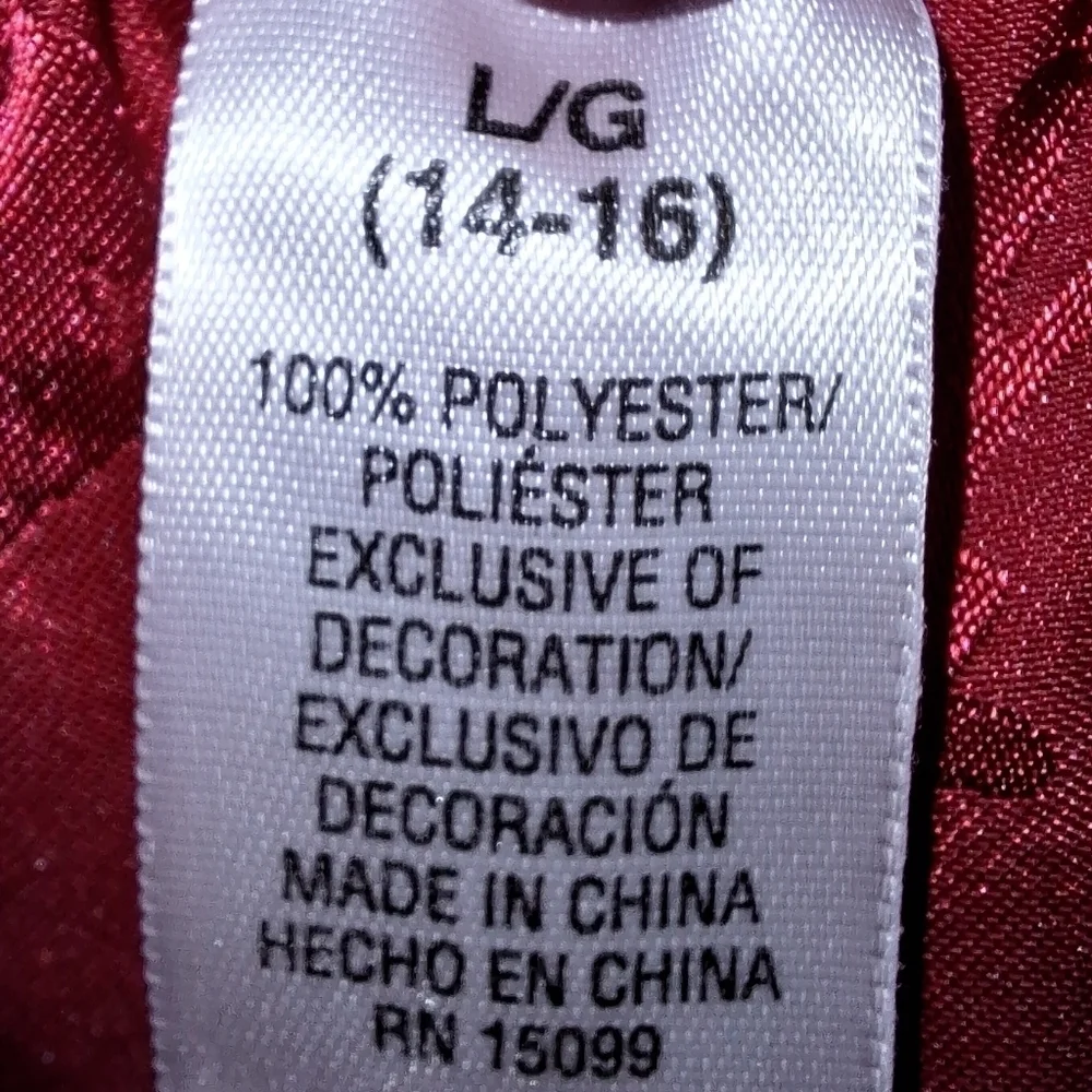 A Set of Enchanted Red Silky ladies pajamas in a large (14-16). EUC.